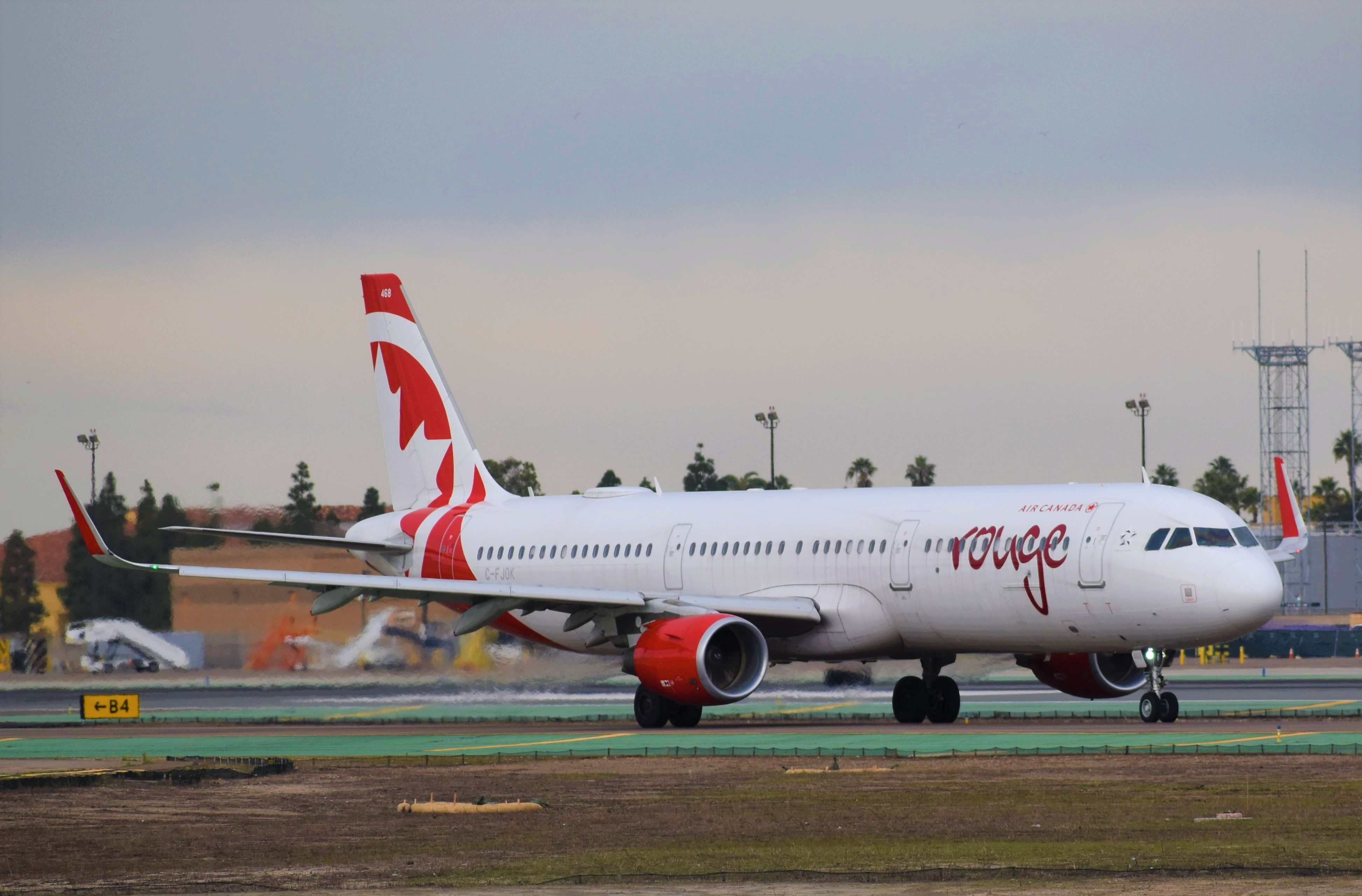 Full size: Air Canada Rogue Airbus A321-200 C-FJOK at San Diego International Airport